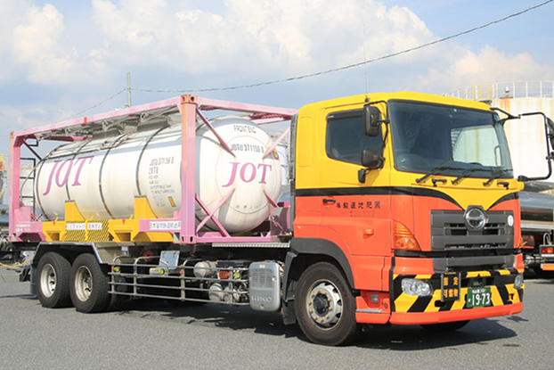  ISOタンクコンテナ積載車両